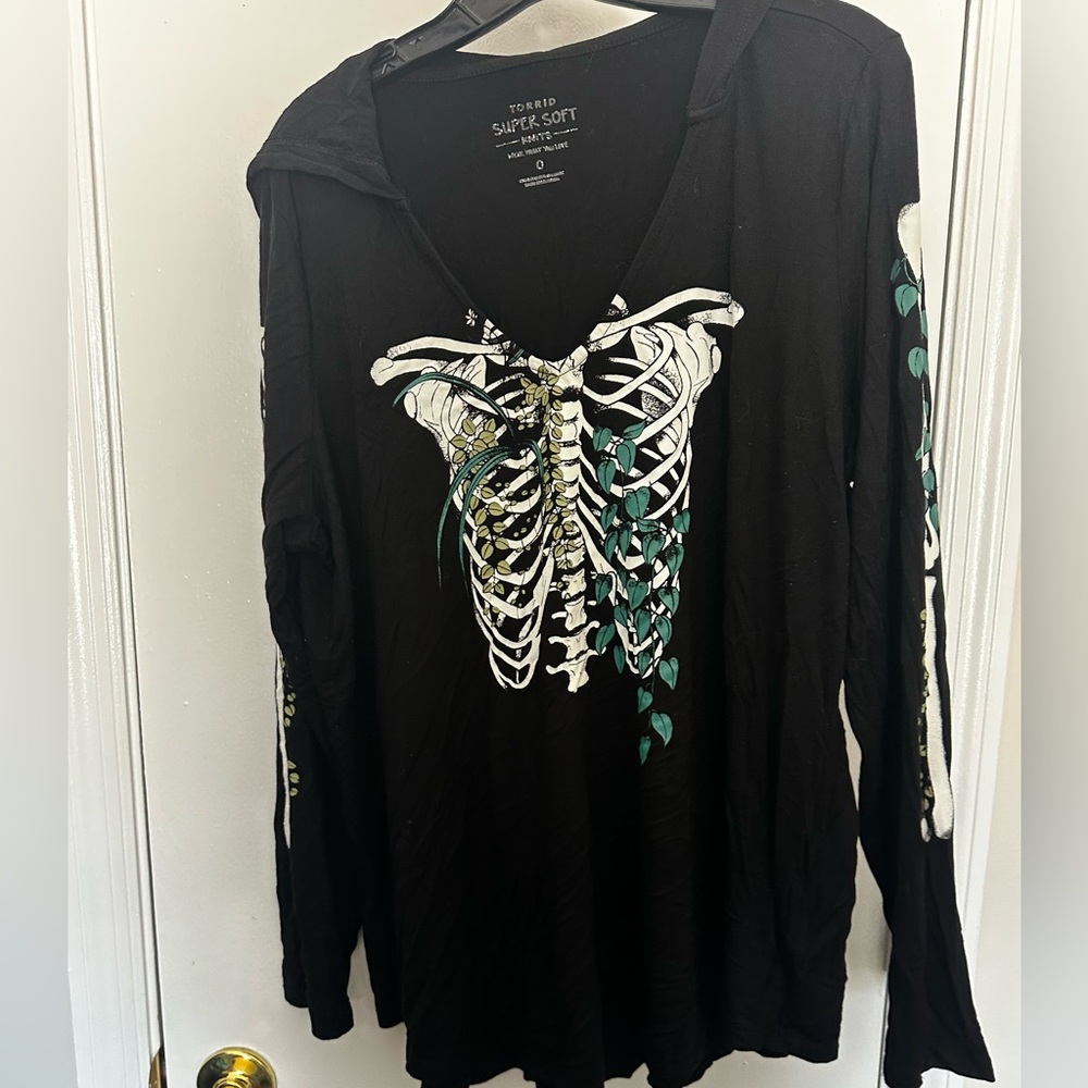 torrid Black Skeleton Ribcage Hoodie with Teal Vine Print